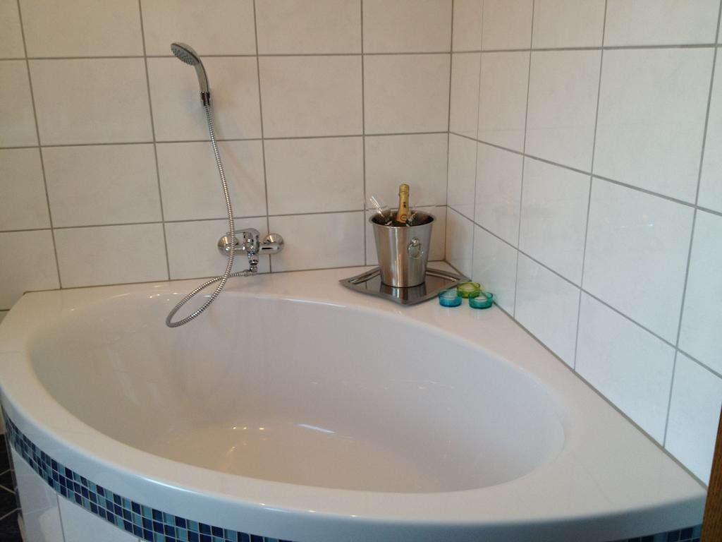Haus Zur Therme バート・ミッテルンドルフ 部屋 写真